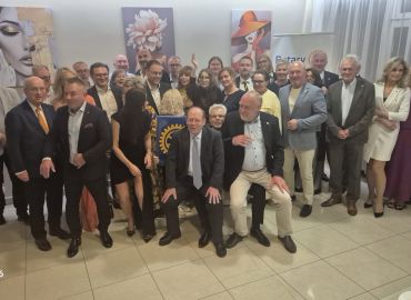 Uroczyste przekazanie władzy prezydenckiej w RC Poznań-Puszczykowo