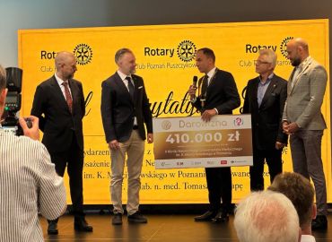 Przekazanie środk&oacute;w zebranych podczas Charytatywnego Balu Rotary 2026